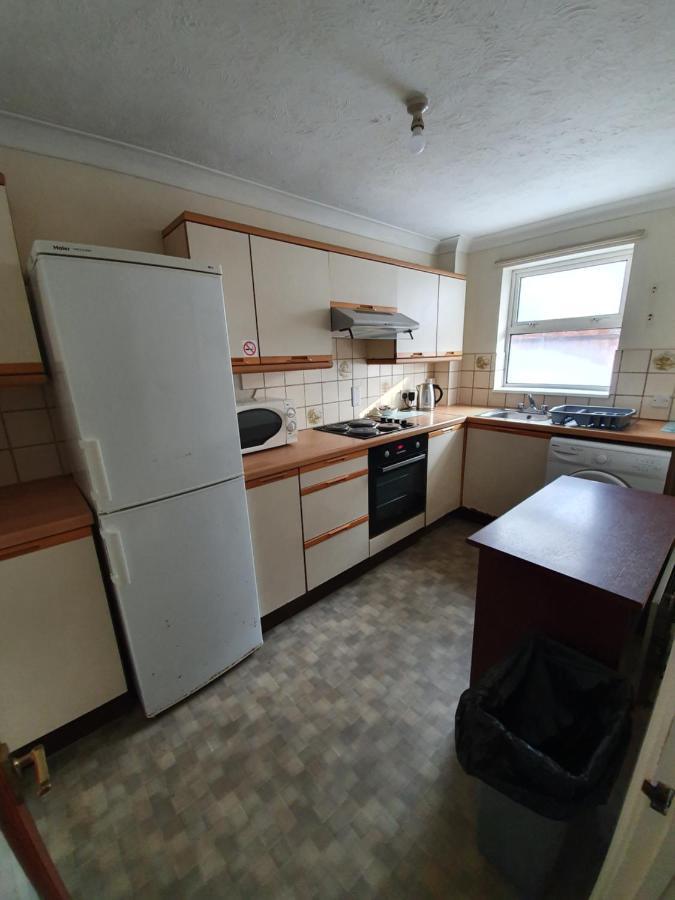Reading Budget Apartments Bagian luar foto
