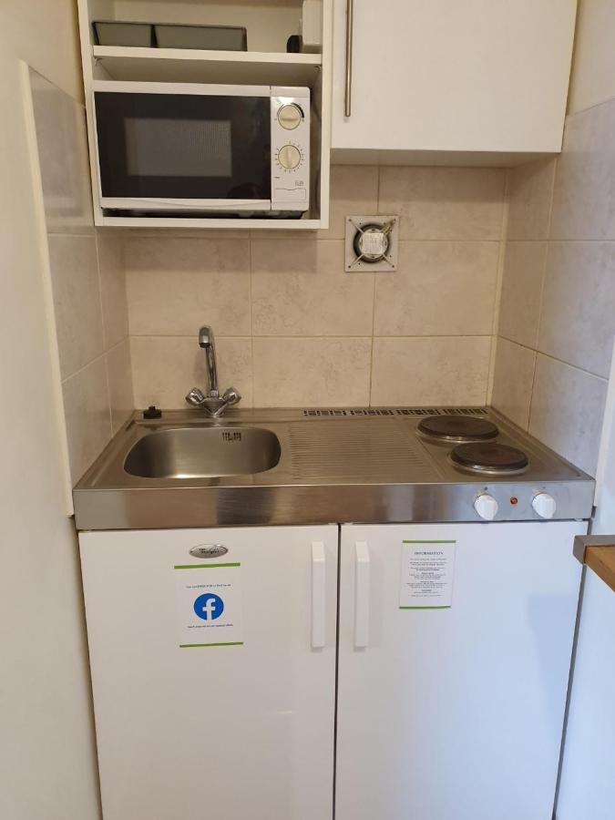 Reading Budget Apartments Bagian luar foto