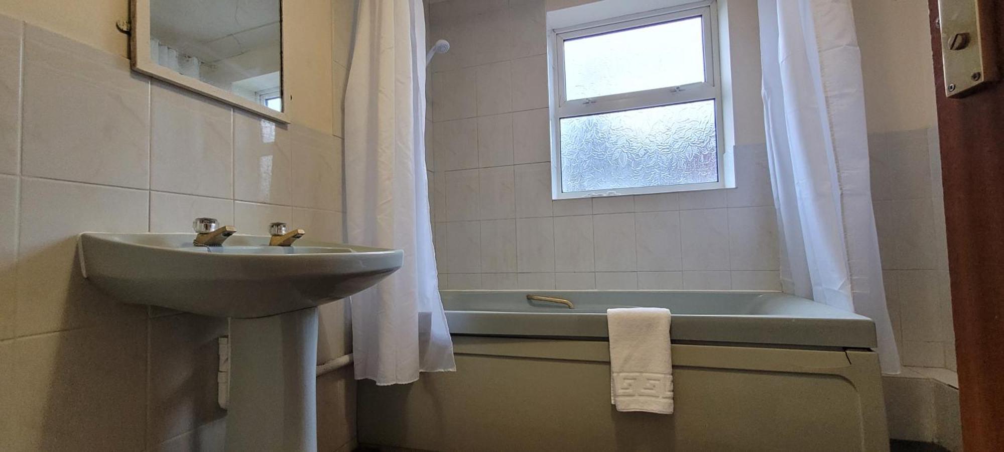 Reading Budget Apartments Bagian luar foto