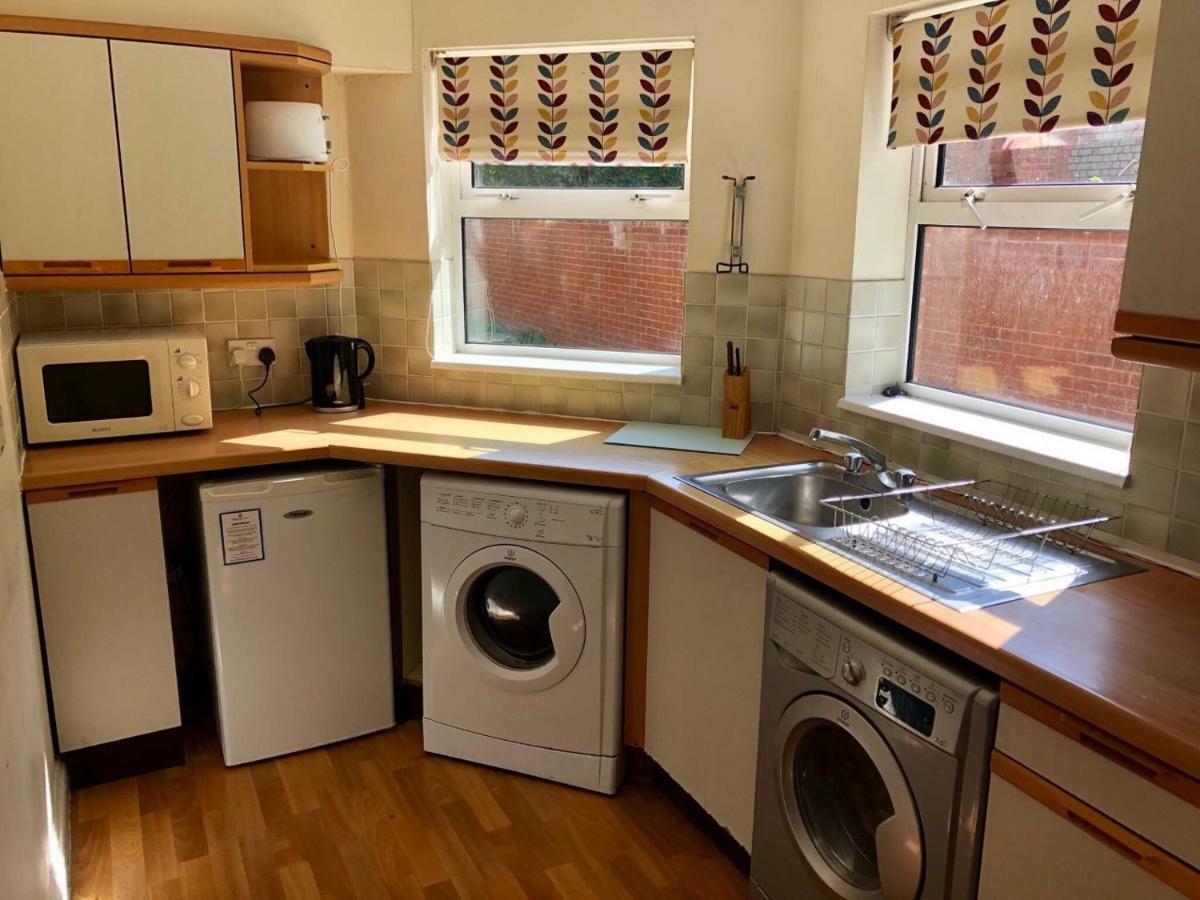Reading Budget Apartments Bagian luar foto